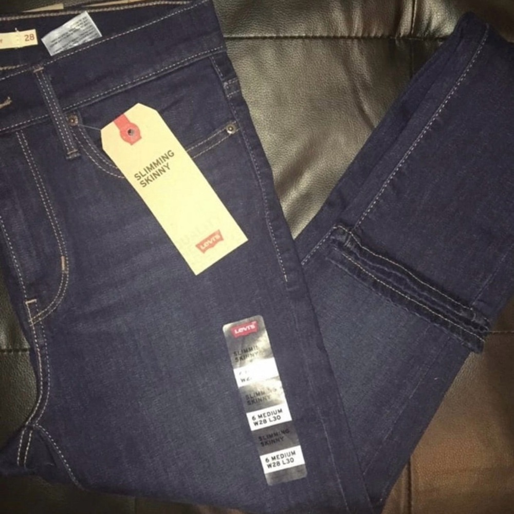 Levi Bundle - Picture 2 of 4
